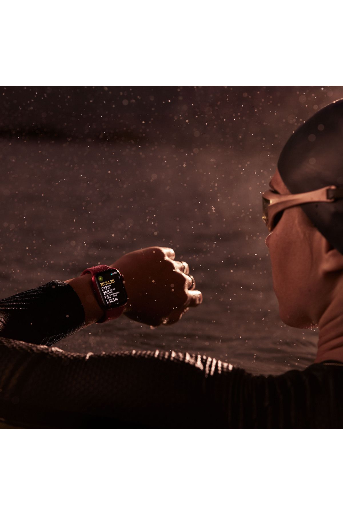 Apple Watch Series 9 Alüminyum Kasa ve Spor Kordon Akıllı Saat Kırmızı
