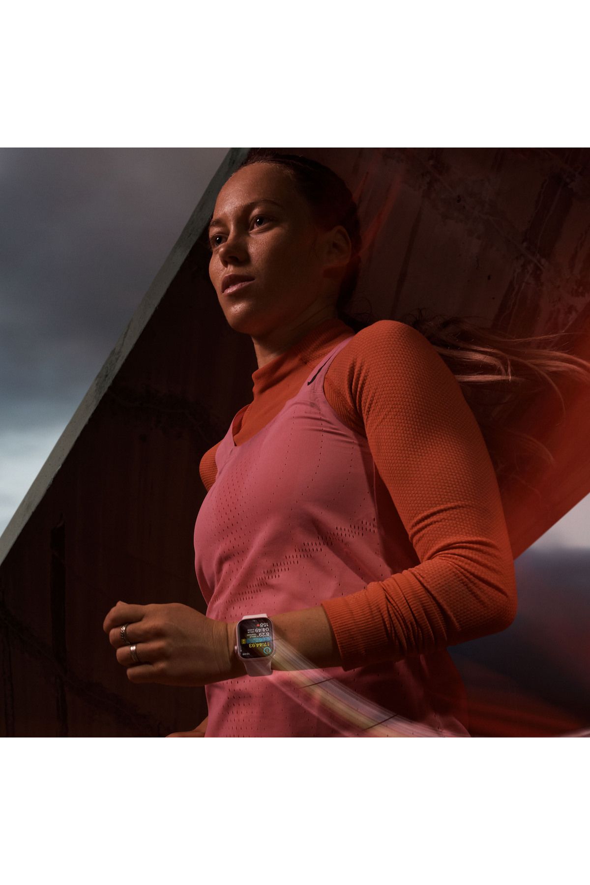 Apple Watch Series 9 Alüminyum Kasa ve Spor Kordon Akıllı Saat Kırmızı